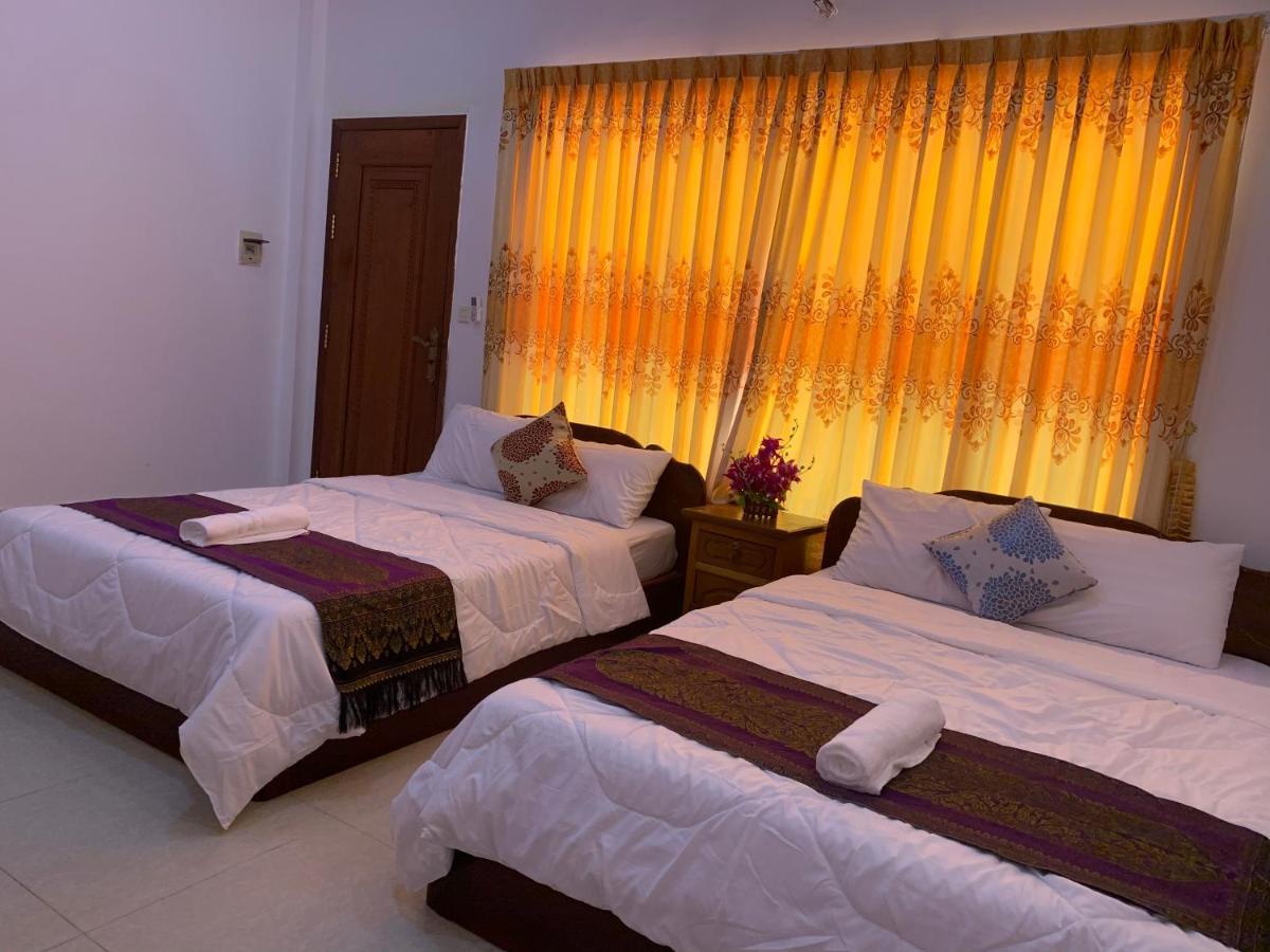Reaksmey Meanrith Guesthouse And Residence Sihanoukville Esterno foto